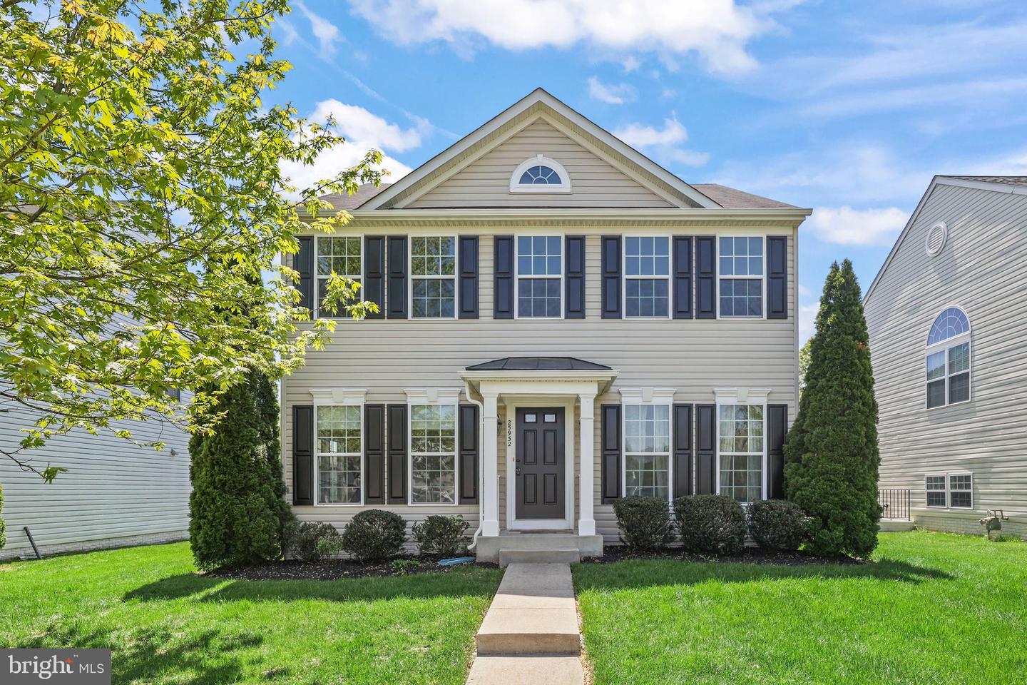 25932 KIMBERLY ROSE DR, CHANTILLY, Virginia 20152, 4 Bedrooms Bedrooms, ,2 BathroomsBathrooms,Residential,For sale,25932 KIMBERLY ROSE DR,VALO2092268 MLS # VALO2092268