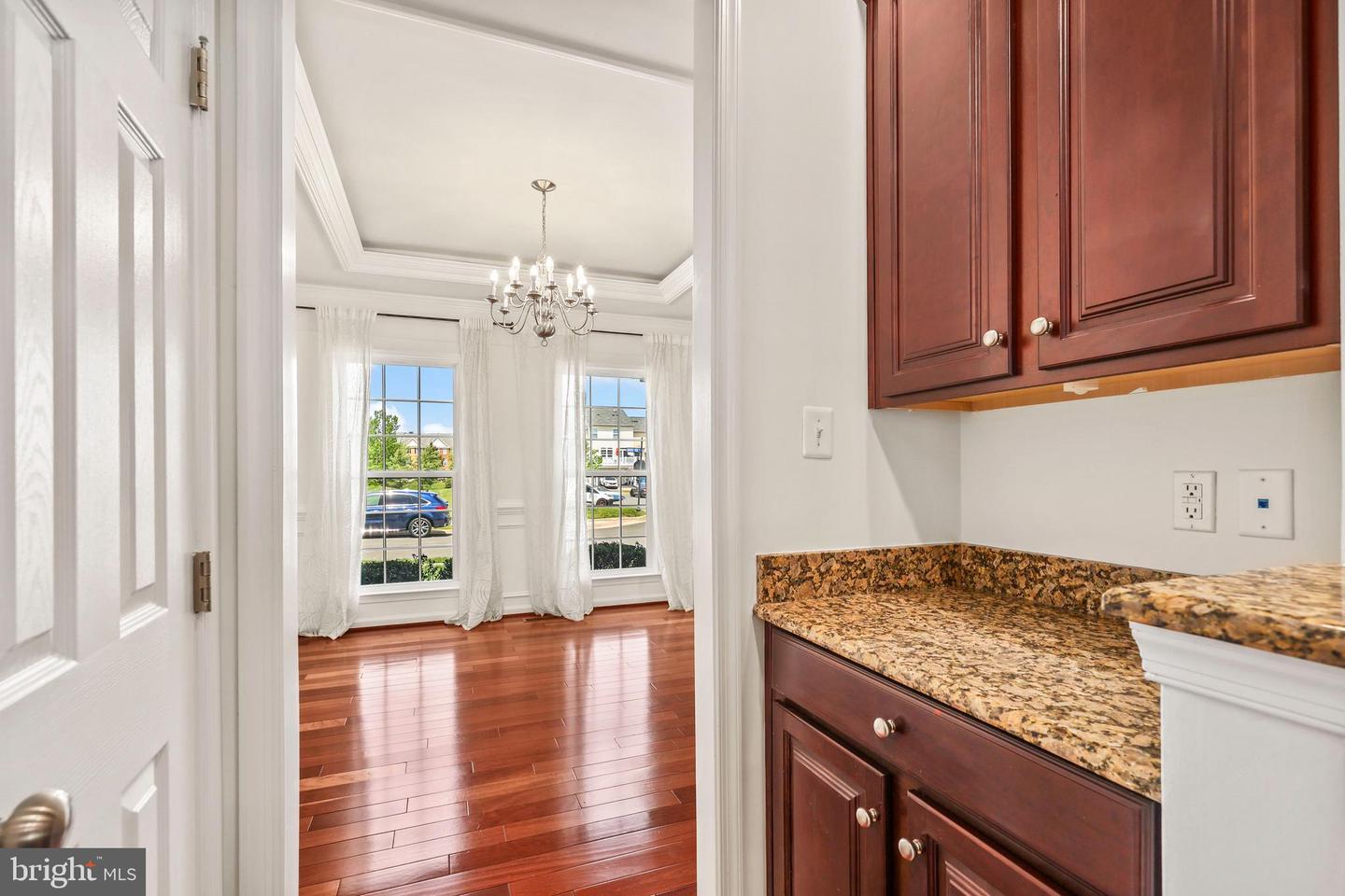 25932 KIMBERLY ROSE DR, CHANTILLY, Virginia 20152, 4 Bedrooms Bedrooms, ,2 BathroomsBathrooms,Residential,For sale,25932 KIMBERLY ROSE DR,VALO2092268 MLS # VALO2092268
