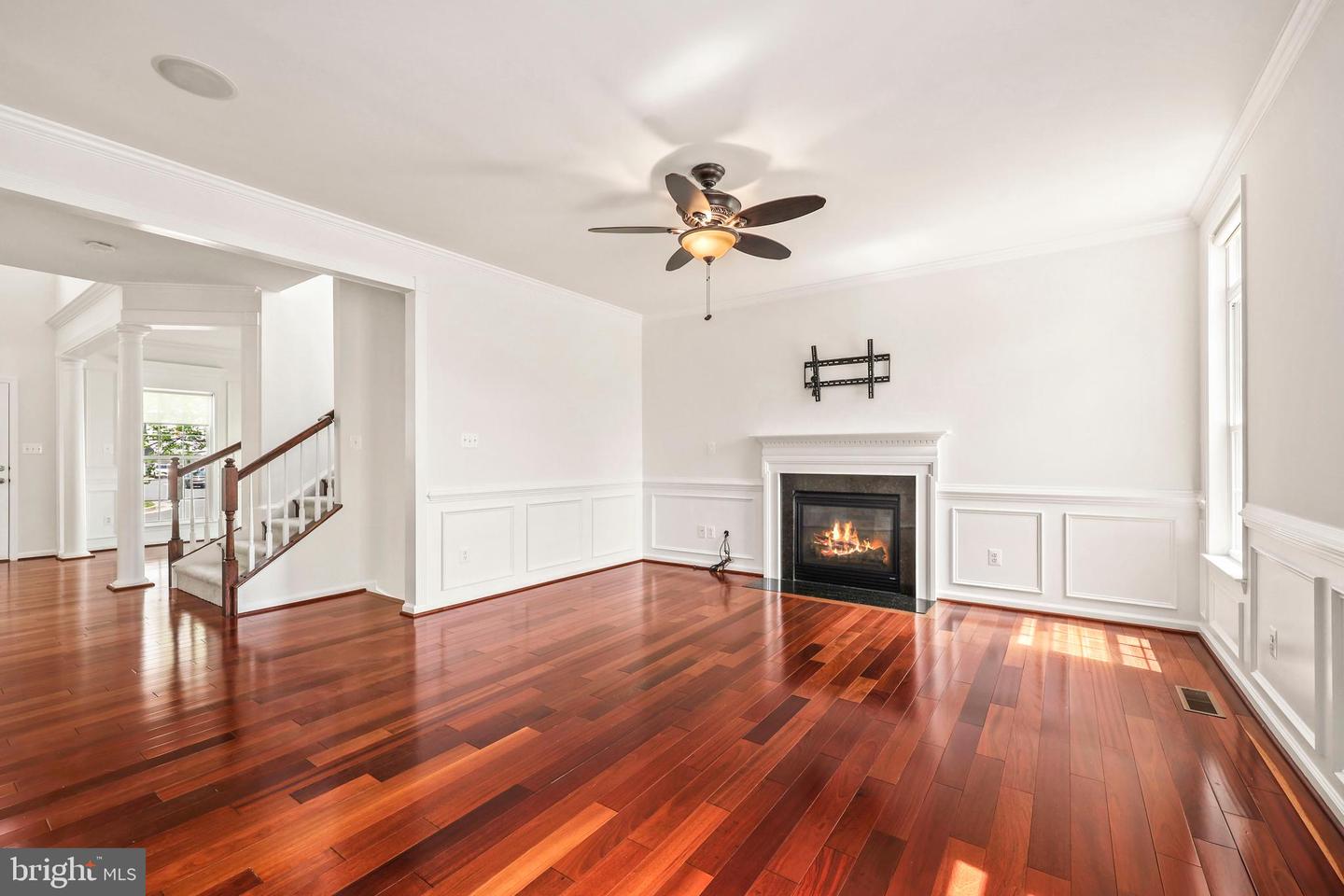 25932 KIMBERLY ROSE DR, CHANTILLY, Virginia 20152, 4 Bedrooms Bedrooms, ,2 BathroomsBathrooms,Residential,For sale,25932 KIMBERLY ROSE DR,VALO2092268 MLS # VALO2092268