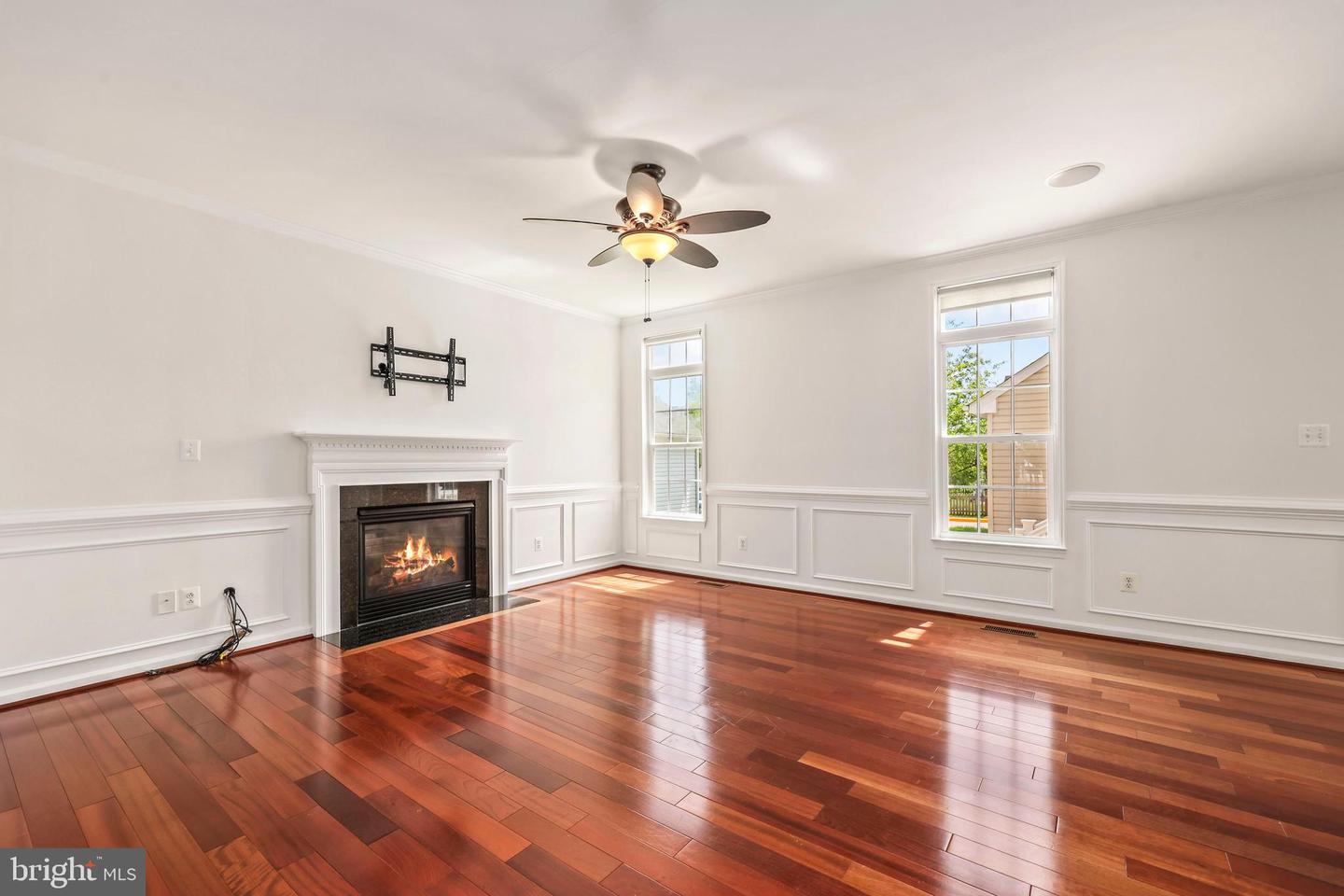 25932 KIMBERLY ROSE DR, CHANTILLY, Virginia 20152, 4 Bedrooms Bedrooms, ,2 BathroomsBathrooms,Residential,For sale,25932 KIMBERLY ROSE DR,VALO2092268 MLS # VALO2092268