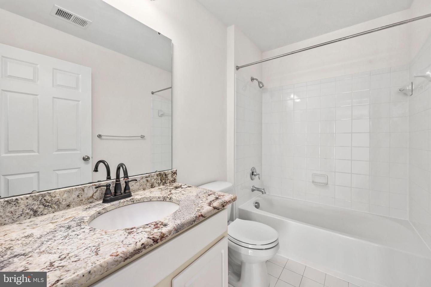 25932 KIMBERLY ROSE DR, CHANTILLY, Virginia 20152, 4 Bedrooms Bedrooms, ,2 BathroomsBathrooms,Residential,For sale,25932 KIMBERLY ROSE DR,VALO2092268 MLS # VALO2092268