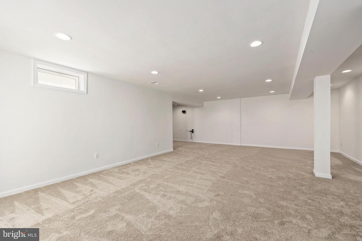25932 KIMBERLY ROSE DR, CHANTILLY, Virginia 20152, 4 Bedrooms Bedrooms, ,2 BathroomsBathrooms,Residential,For sale,25932 KIMBERLY ROSE DR,VALO2092268 MLS # VALO2092268