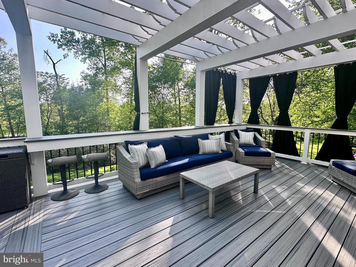 12017 MEADOWVILLE CT, HERNDON, Virginia 20170, 5 Bedrooms Bedrooms, ,3 BathroomsBathrooms,Residential,For sale,12017 MEADOWVILLE CT,VAFX2230612 MLS # VAFX2230612