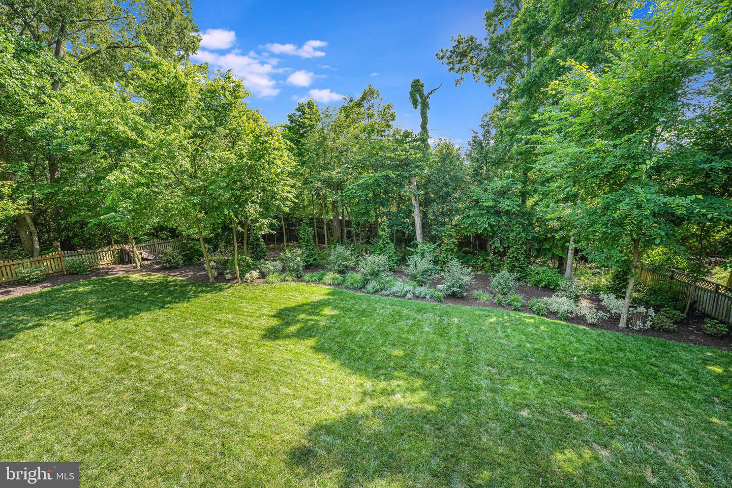 12017 MEADOWVILLE CT, HERNDON, Virginia 20170, 5 Bedrooms Bedrooms, ,3 BathroomsBathrooms,Residential,For sale,12017 MEADOWVILLE CT,VAFX2230612 MLS # VAFX2230612