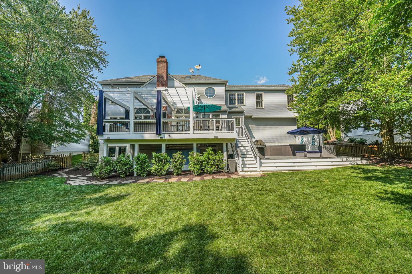 12017 MEADOWVILLE CT, HERNDON, Virginia 20170, 5 Bedrooms Bedrooms, ,3 BathroomsBathrooms,Residential,For sale,12017 MEADOWVILLE CT,VAFX2230612 MLS # VAFX2230612