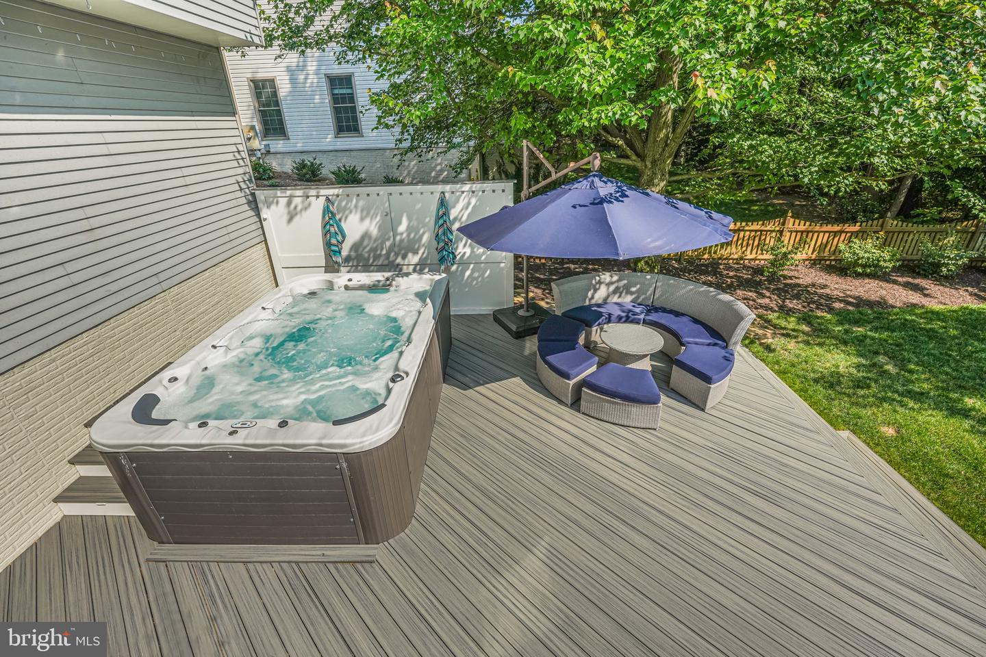 12017 MEADOWVILLE CT, HERNDON, Virginia 20170, 5 Bedrooms Bedrooms, ,3 BathroomsBathrooms,Residential,For sale,12017 MEADOWVILLE CT,VAFX2230612 MLS # VAFX2230612