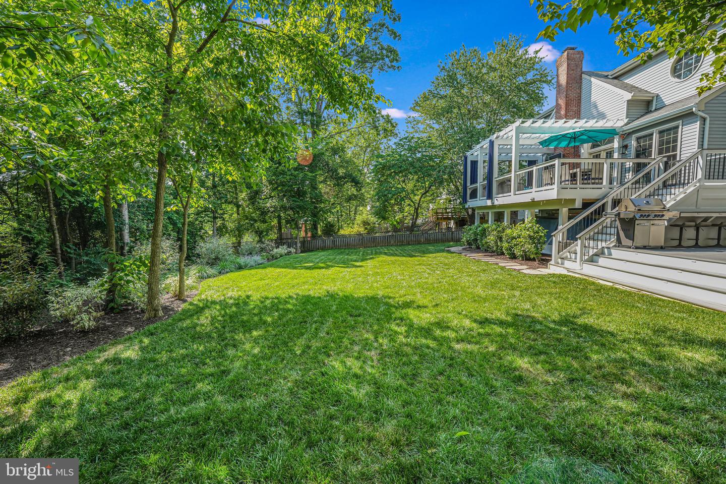 12017 MEADOWVILLE CT, HERNDON, Virginia 20170, 5 Bedrooms Bedrooms, ,3 BathroomsBathrooms,Residential,For sale,12017 MEADOWVILLE CT,VAFX2230612 MLS # VAFX2230612