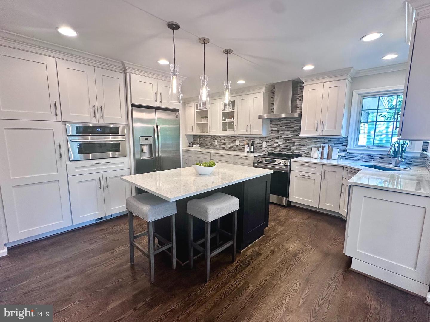 12017 MEADOWVILLE CT, HERNDON, Virginia 20170, 5 Bedrooms Bedrooms, ,3 BathroomsBathrooms,Residential,For sale,12017 MEADOWVILLE CT,VAFX2230612 MLS # VAFX2230612