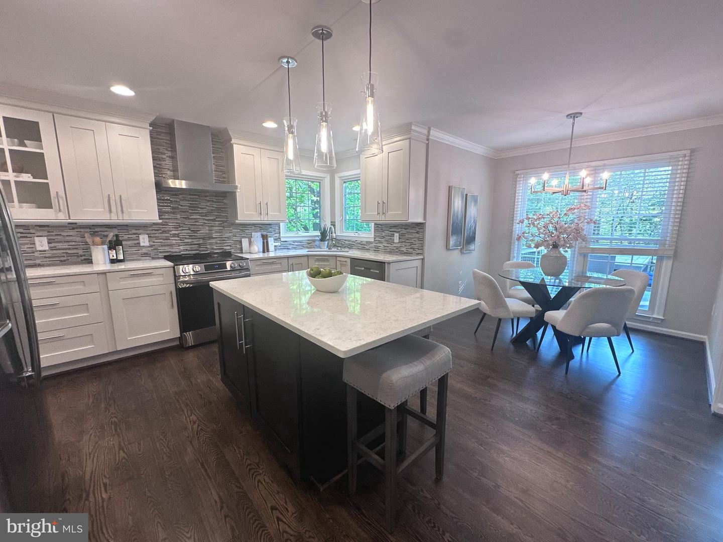 12017 MEADOWVILLE CT, HERNDON, Virginia 20170, 5 Bedrooms Bedrooms, ,3 BathroomsBathrooms,Residential,For sale,12017 MEADOWVILLE CT,VAFX2230612 MLS # VAFX2230612