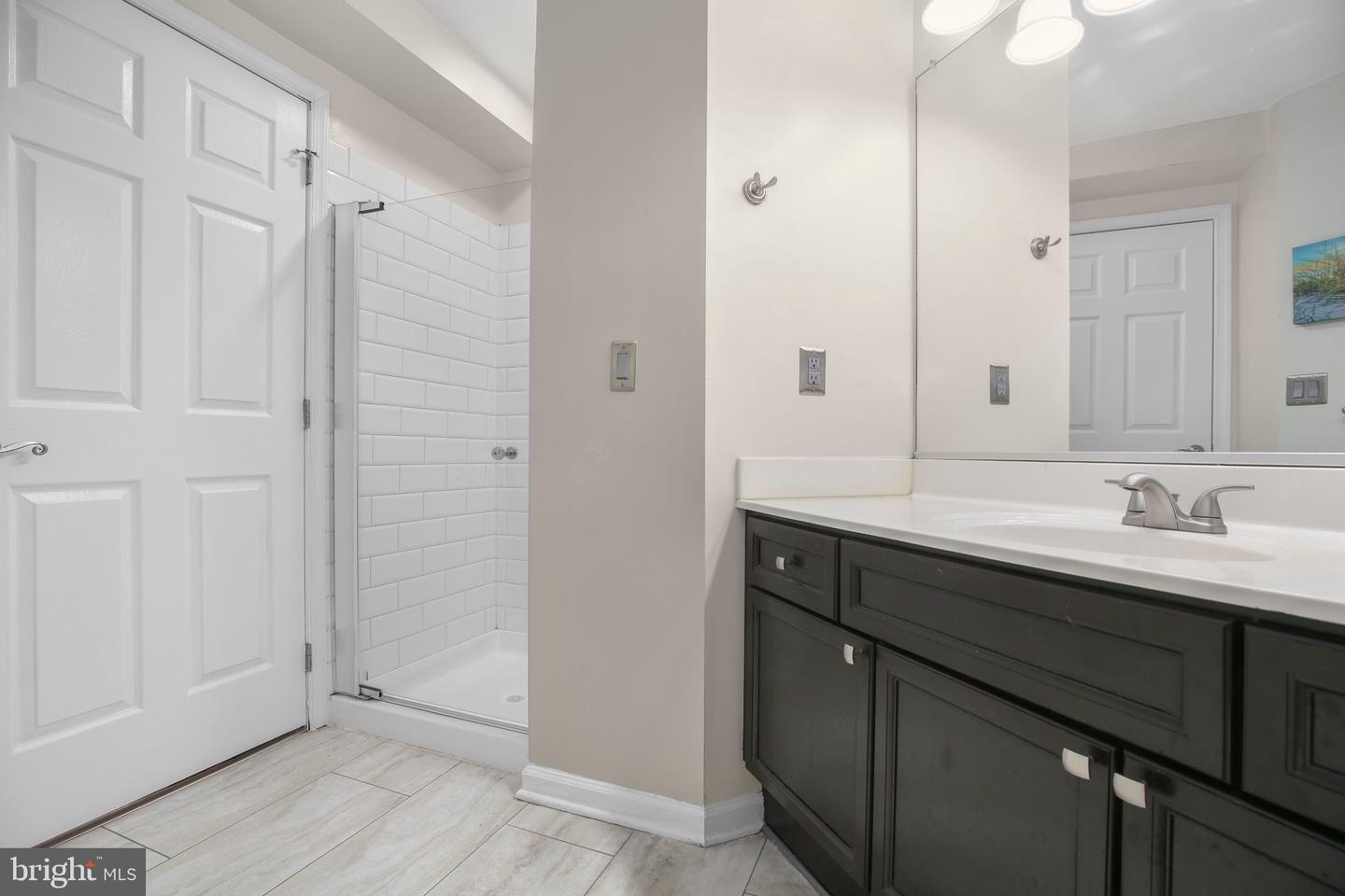5940 FOUNDERS HILL DR #301, ALEXANDRIA, Virginia 22310, 3 Bedrooms Bedrooms, ,3 BathroomsBathrooms,Residential,For sale,5940 FOUNDERS HILL DR #301,VAFX2230652 MLS # VAFX2230652