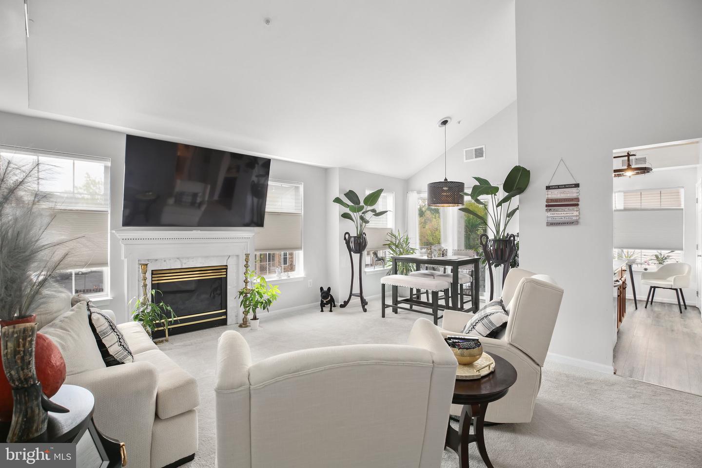 5940 FOUNDERS HILL DR #301, ALEXANDRIA, Virginia 22310, 3 Bedrooms Bedrooms, ,3 BathroomsBathrooms,Residential,For sale,5940 FOUNDERS HILL DR #301,VAFX2230652 MLS # VAFX2230652