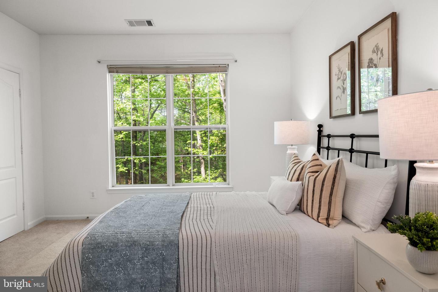 7708-I HAYNES POINT WAY #9I, ALEXANDRIA, Virginia 22315, 3 Bedrooms Bedrooms, ,2 BathroomsBathrooms,Residential,For sale,7708-I HAYNES POINT WAY #9I,VAFX2230736 MLS # VAFX2230736