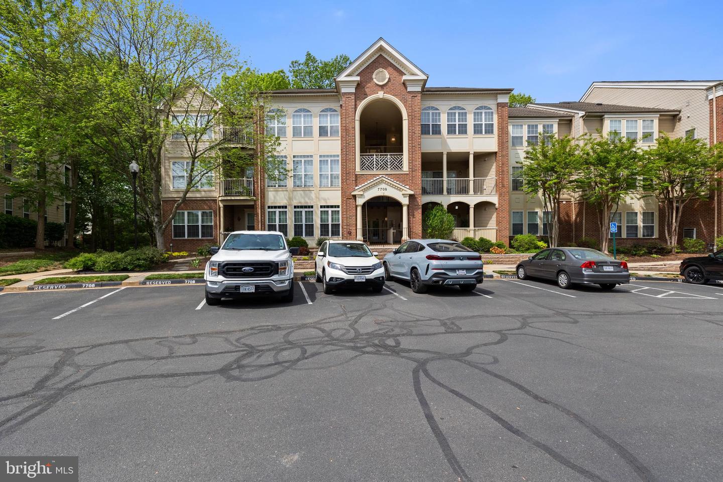 7708-I HAYNES POINT WAY #9I, ALEXANDRIA, Virginia 22315, 3 Bedrooms Bedrooms, ,2 BathroomsBathrooms,Residential,For sale,7708-I HAYNES POINT WAY #9I,VAFX2230736 MLS # VAFX2230736