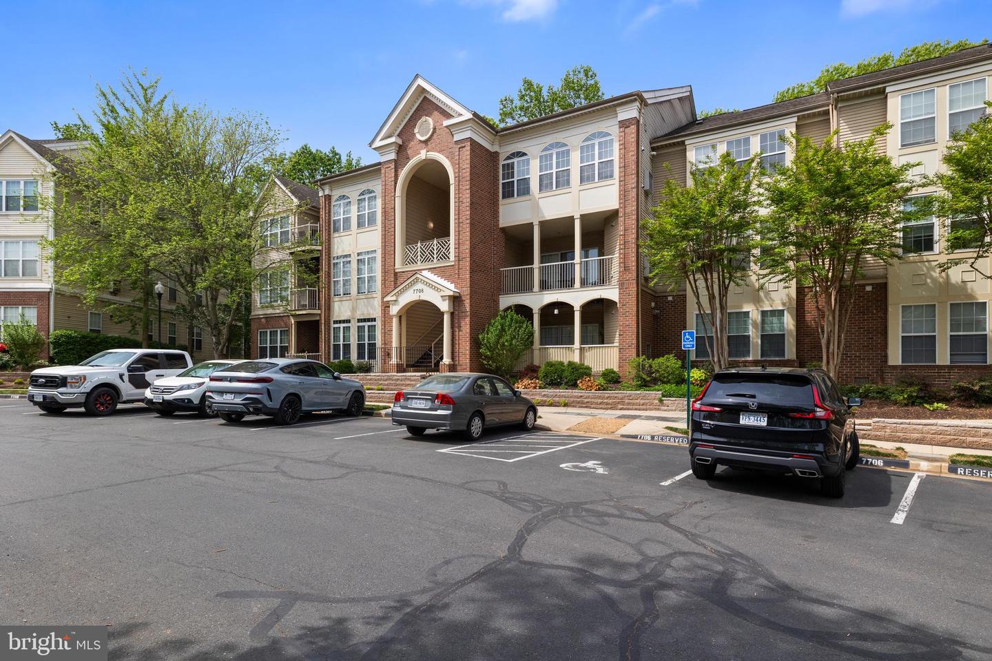 7708-I HAYNES POINT WAY #9I, ALEXANDRIA, Virginia 22315, 3 Bedrooms Bedrooms, ,2 BathroomsBathrooms,Residential,For sale,7708-I HAYNES POINT WAY #9I,VAFX2230736 MLS # VAFX2230736