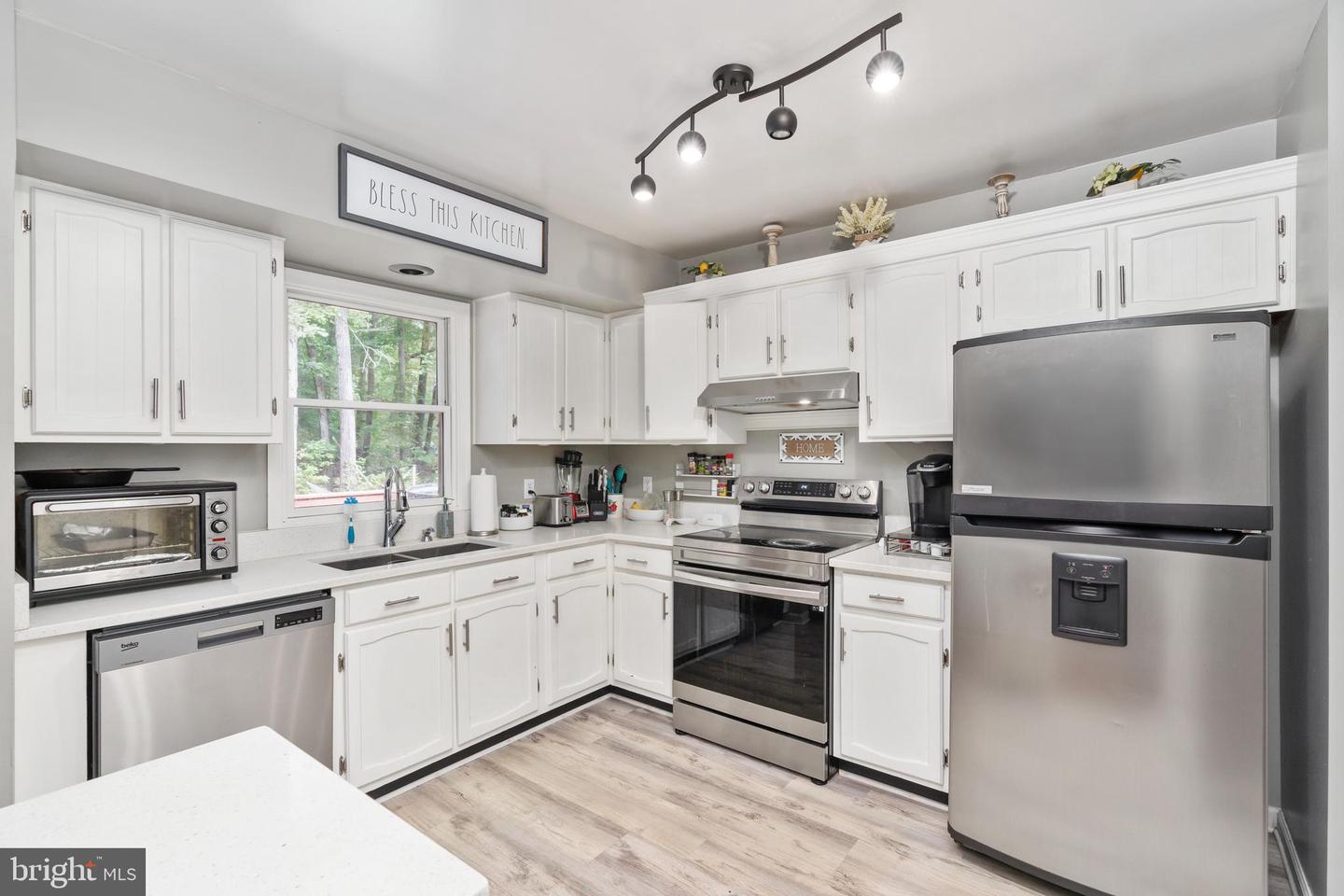 4025 GUINEA STATION RD, FREDERICKSBURG, Virginia 22408, 4 Bedrooms Bedrooms, ,3 BathroomsBathrooms,Residential,For sale,4025 GUINEA STATION RD,VASP2031816 MLS # VASP2031816