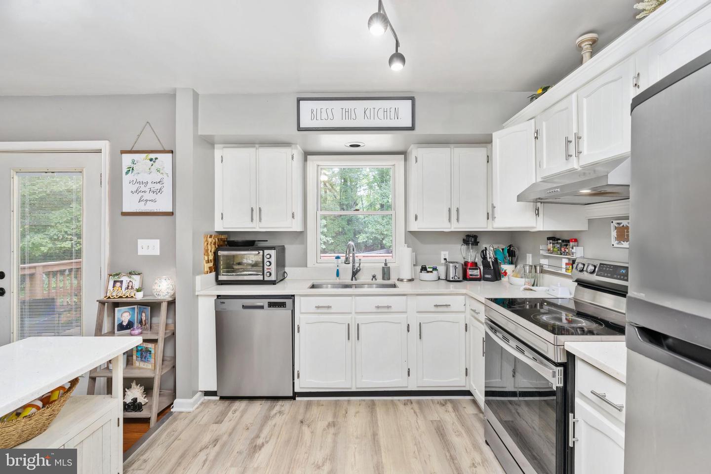 4025 GUINEA STATION RD, FREDERICKSBURG, Virginia 22408, 4 Bedrooms Bedrooms, ,3 BathroomsBathrooms,Residential,For sale,4025 GUINEA STATION RD,VASP2031816 MLS # VASP2031816