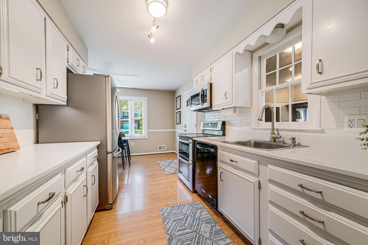 1834 TOYON WAY, VIENNA, Virginia 22182, 5 Bedrooms Bedrooms, ,3 BathroomsBathrooms,Residential,For sale,1834 TOYON WAY,VAFX2230974 MLS # VAFX2230974