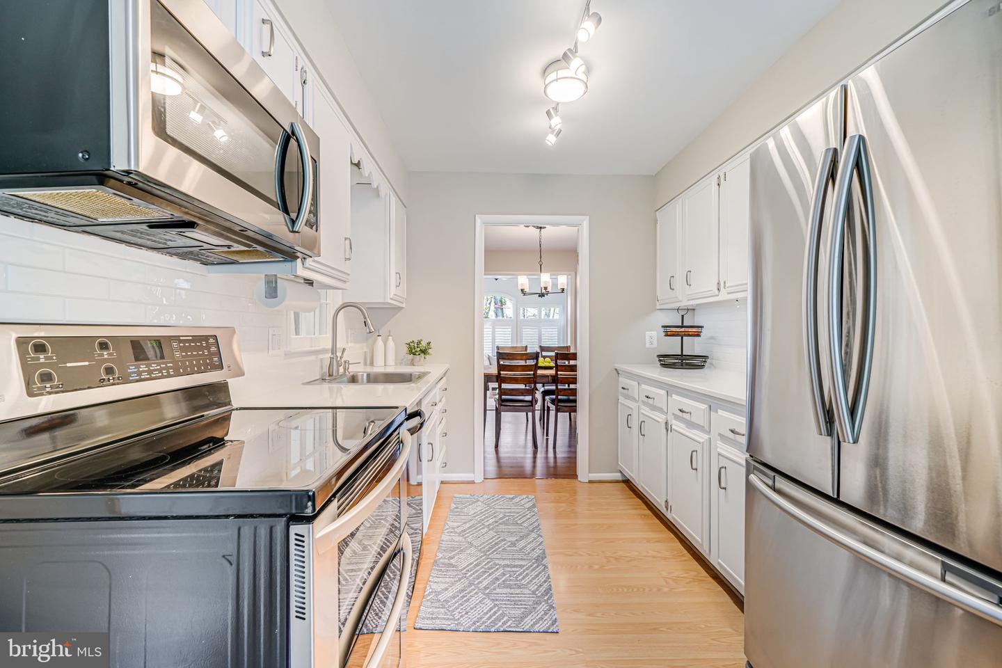 1834 TOYON WAY, VIENNA, Virginia 22182, 5 Bedrooms Bedrooms, ,3 BathroomsBathrooms,Residential,For sale,1834 TOYON WAY,VAFX2230974 MLS # VAFX2230974