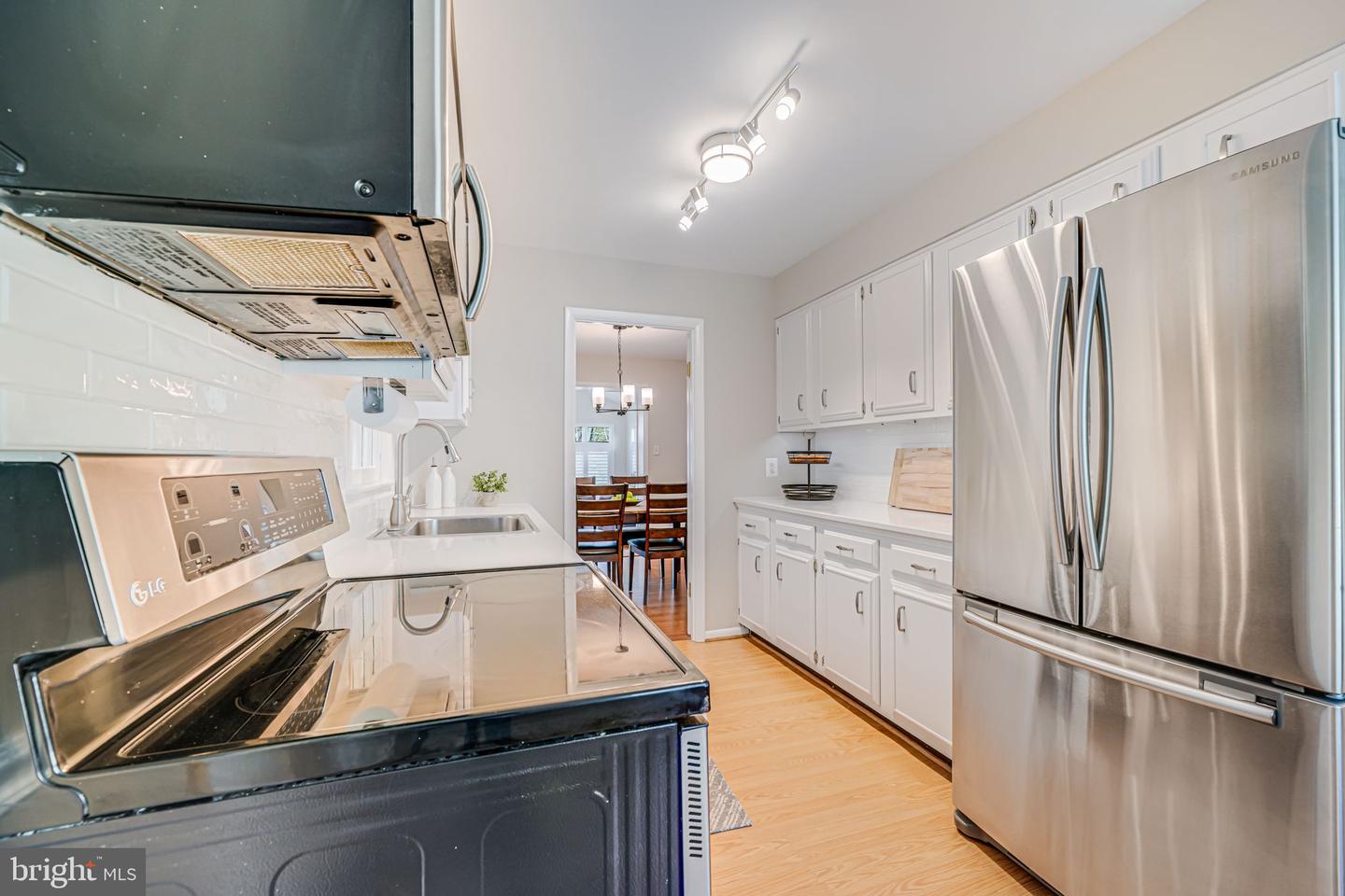 1834 TOYON WAY, VIENNA, Virginia 22182, 5 Bedrooms Bedrooms, ,3 BathroomsBathrooms,Residential,For sale,1834 TOYON WAY,VAFX2230974 MLS # VAFX2230974
