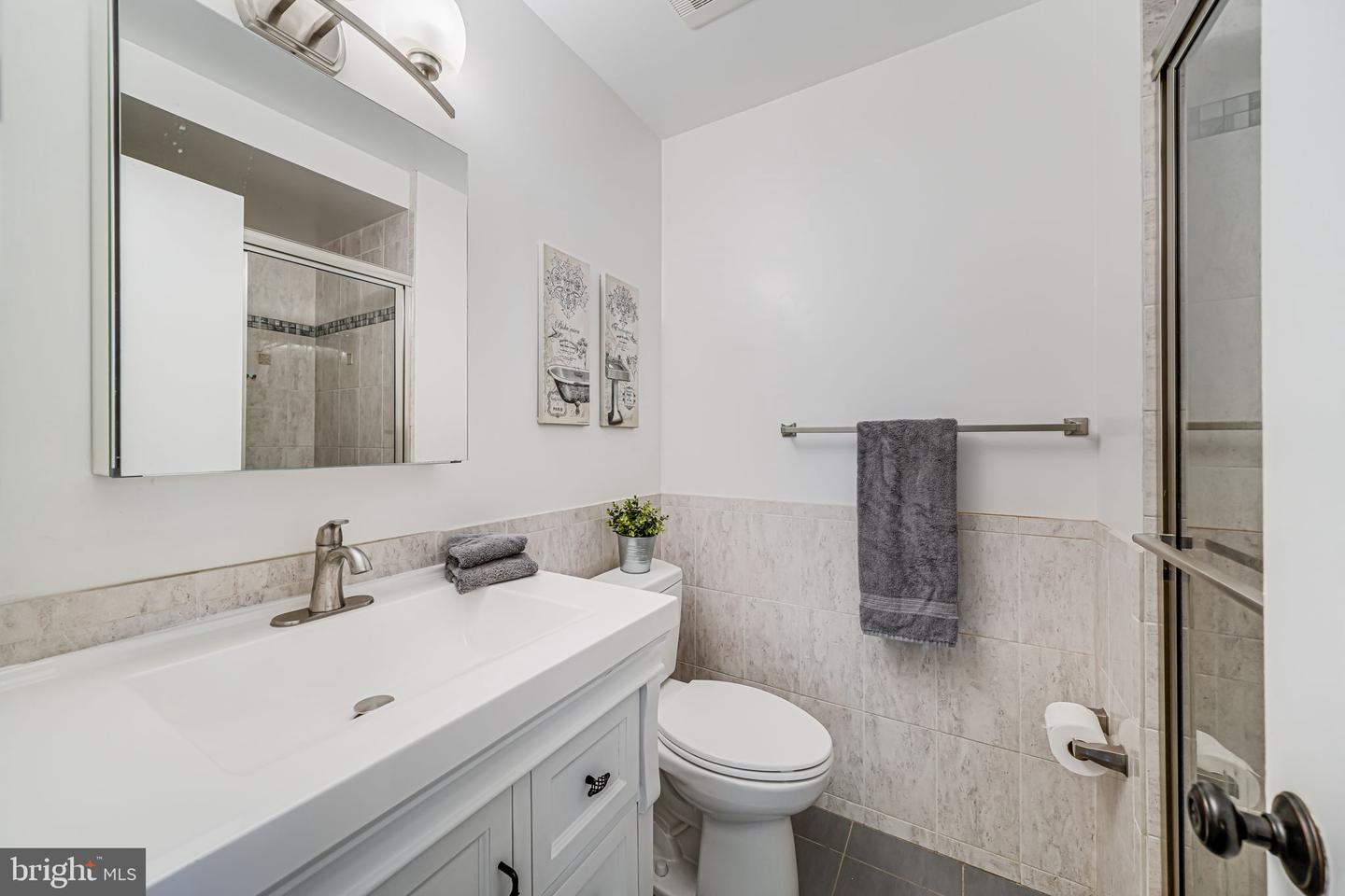 1834 TOYON WAY, VIENNA, Virginia 22182, 5 Bedrooms Bedrooms, ,3 BathroomsBathrooms,Residential,For sale,1834 TOYON WAY,VAFX2230974 MLS # VAFX2230974