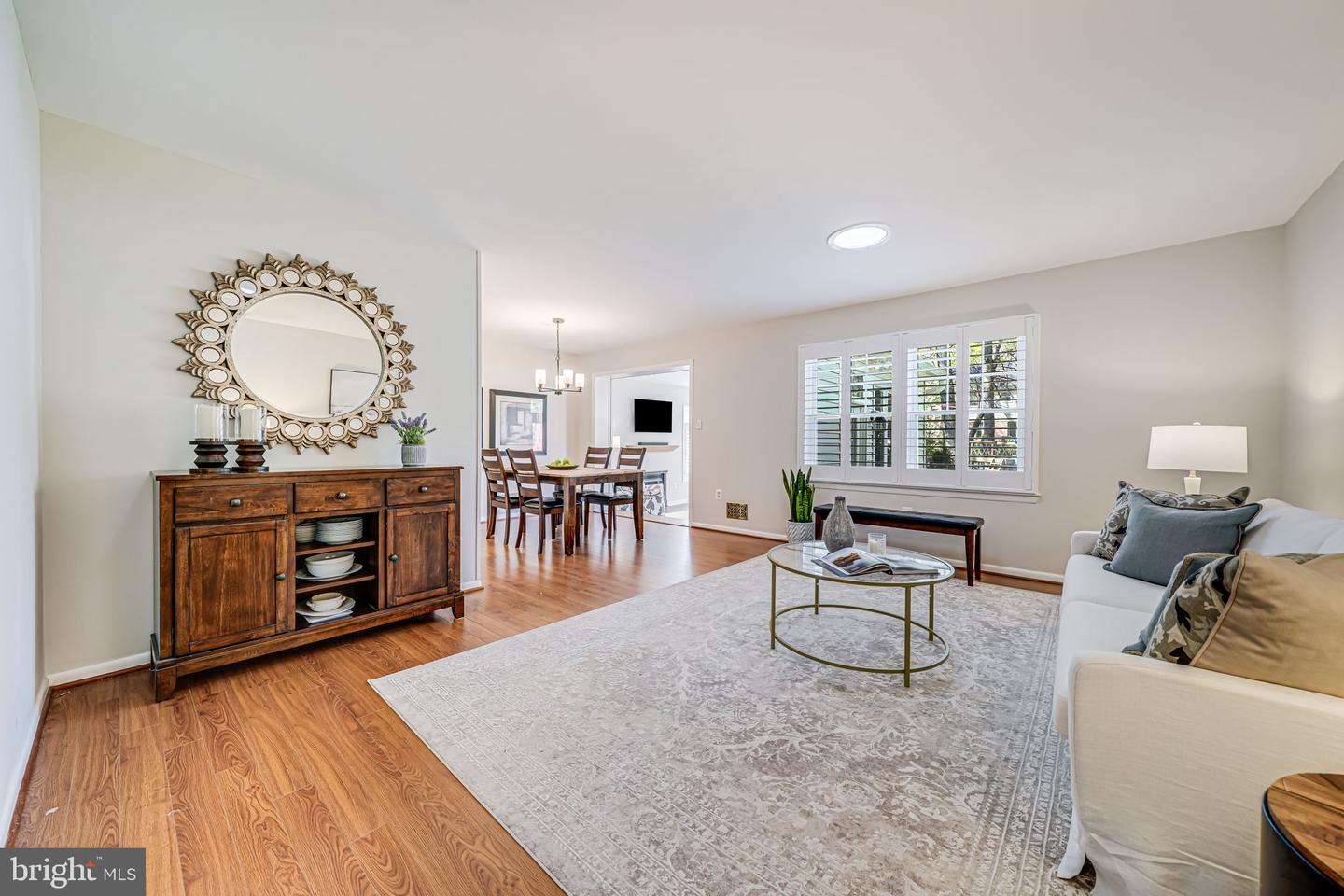 1834 TOYON WAY, VIENNA, Virginia 22182, 5 Bedrooms Bedrooms, ,3 BathroomsBathrooms,Residential,For sale,1834 TOYON WAY,VAFX2230974 MLS # VAFX2230974