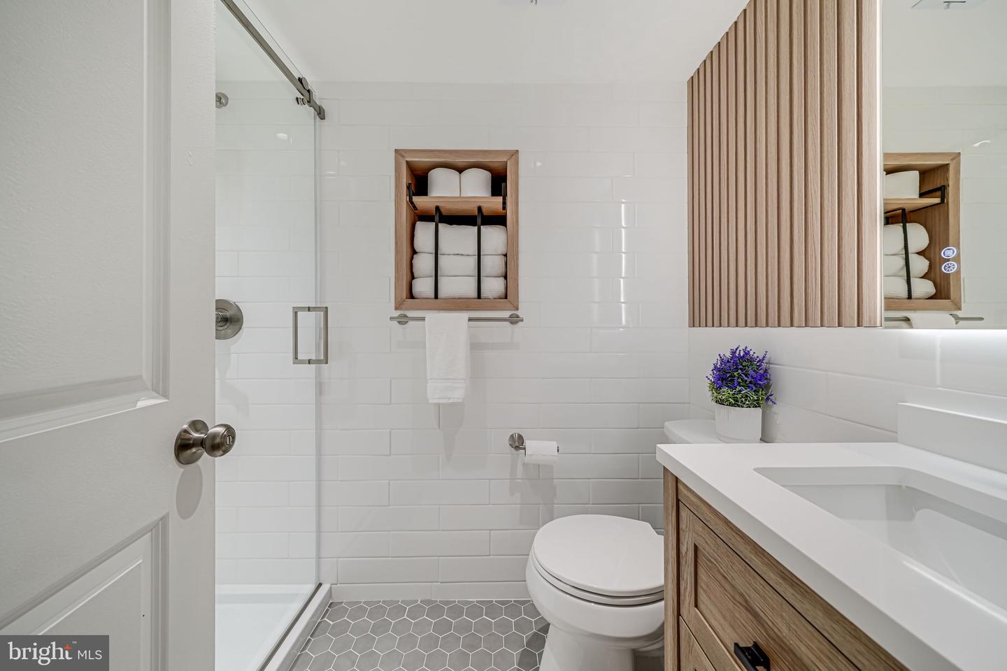 1834 TOYON WAY, VIENNA, Virginia 22182, 5 Bedrooms Bedrooms, ,3 BathroomsBathrooms,Residential,For sale,1834 TOYON WAY,VAFX2230974 MLS # VAFX2230974