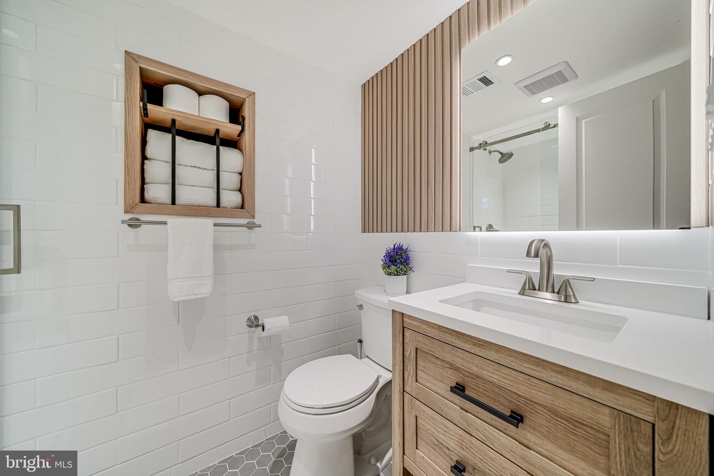 1834 TOYON WAY, VIENNA, Virginia 22182, 5 Bedrooms Bedrooms, ,3 BathroomsBathrooms,Residential,For sale,1834 TOYON WAY,VAFX2230974 MLS # VAFX2230974