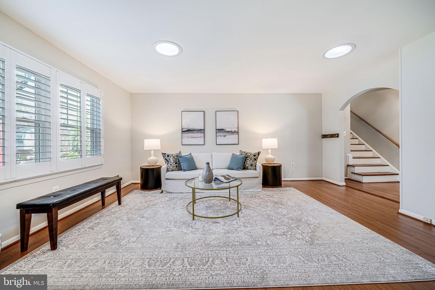 1834 TOYON WAY, VIENNA, Virginia 22182, 5 Bedrooms Bedrooms, ,3 BathroomsBathrooms,Residential,For sale,1834 TOYON WAY,VAFX2230974 MLS # VAFX2230974
