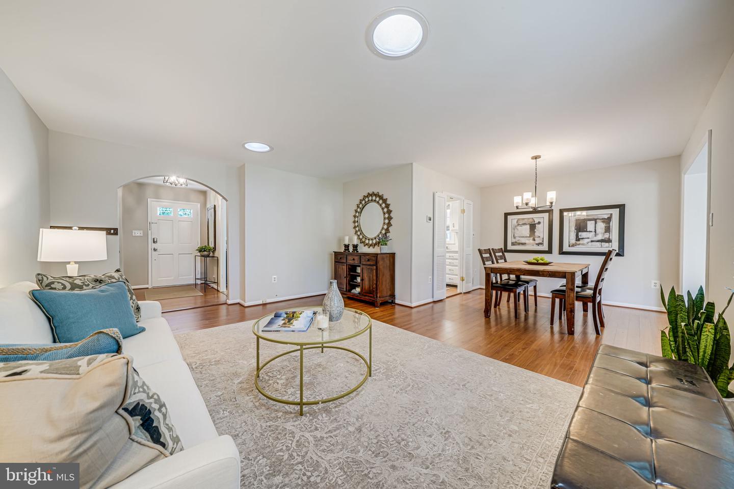 1834 TOYON WAY, VIENNA, Virginia 22182, 5 Bedrooms Bedrooms, ,3 BathroomsBathrooms,Residential,For sale,1834 TOYON WAY,VAFX2230974 MLS # VAFX2230974