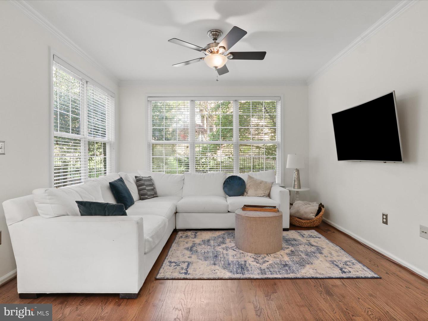 5267 MORNING MIST LN, ALEXANDRIA, Virginia 22312, 3 Bedrooms Bedrooms, ,2 BathroomsBathrooms,Residential,For sale,5267 MORNING MIST LN,VAFX2231072 MLS # VAFX2231072
