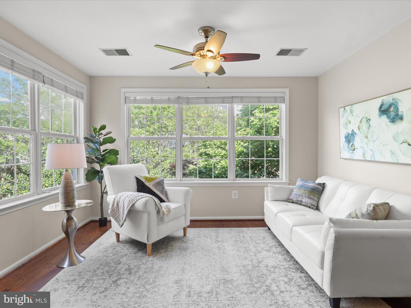 5267 MORNING MIST LN, ALEXANDRIA, Virginia 22312, 3 Bedrooms Bedrooms, ,2 BathroomsBathrooms,Residential,For sale,5267 MORNING MIST LN,VAFX2231072 MLS # VAFX2231072
