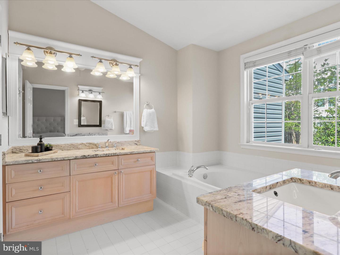 5267 MORNING MIST LN, ALEXANDRIA, Virginia 22312, 3 Bedrooms Bedrooms, ,2 BathroomsBathrooms,Residential,For sale,5267 MORNING MIST LN,VAFX2231072 MLS # VAFX2231072