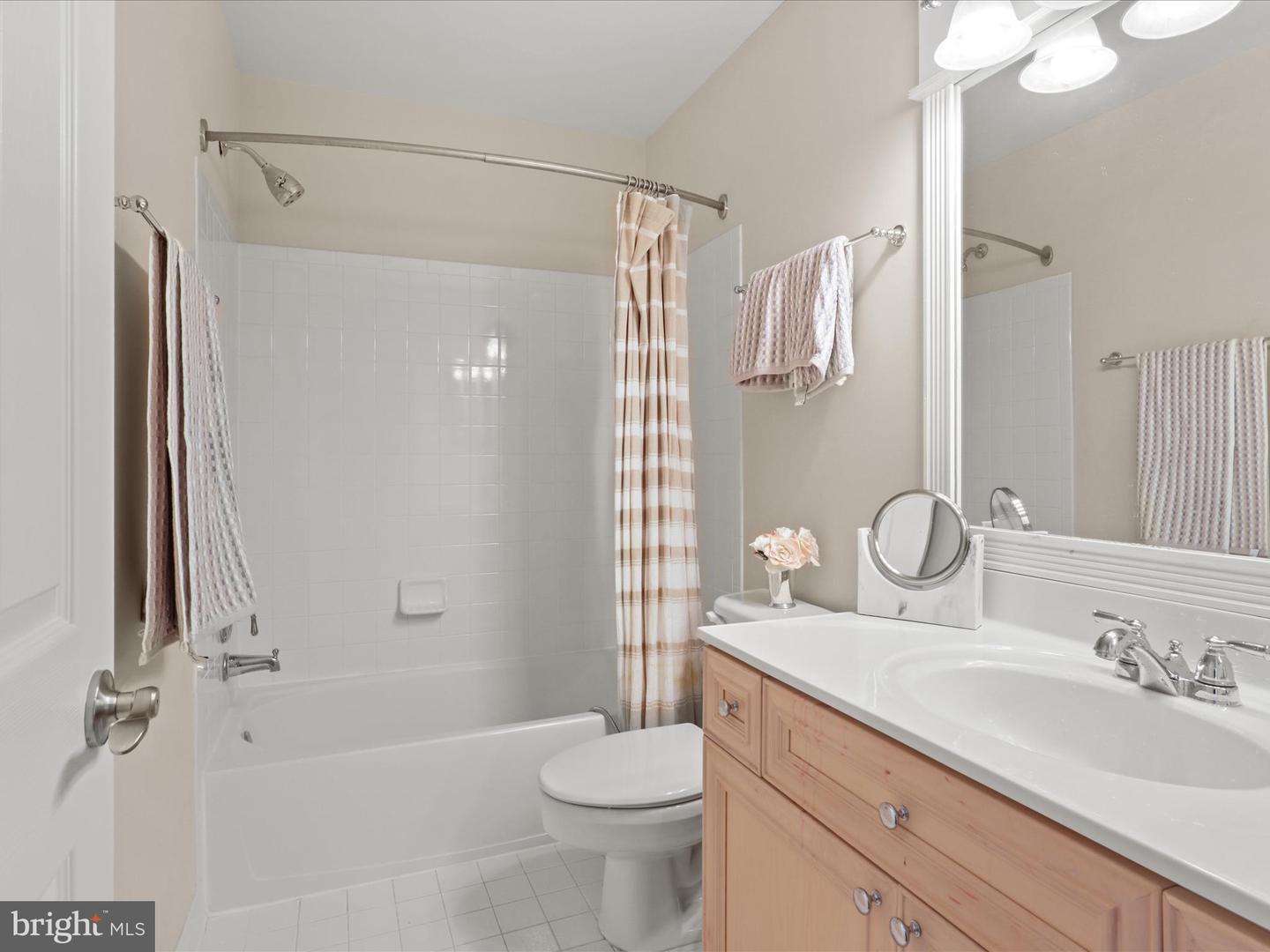 5267 MORNING MIST LN, ALEXANDRIA, Virginia 22312, 3 Bedrooms Bedrooms, ,2 BathroomsBathrooms,Residential,For sale,5267 MORNING MIST LN,VAFX2231072 MLS # VAFX2231072