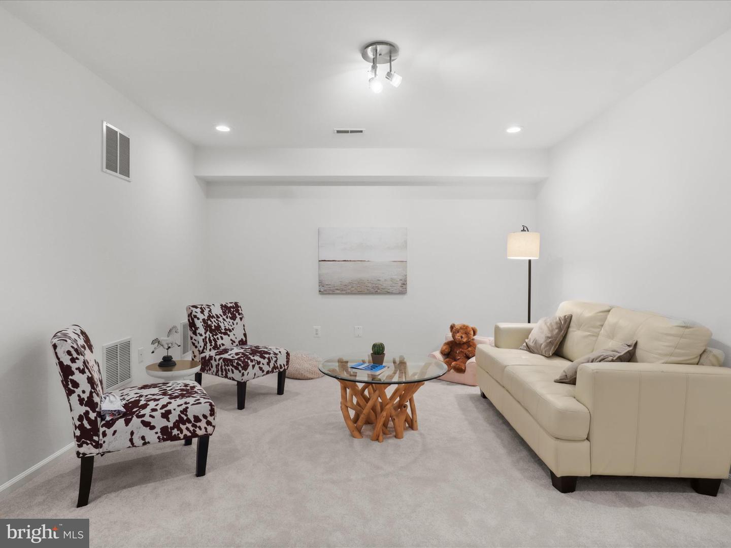 5267 MORNING MIST LN, ALEXANDRIA, Virginia 22312, 3 Bedrooms Bedrooms, ,2 BathroomsBathrooms,Residential,For sale,5267 MORNING MIST LN,VAFX2231072 MLS # VAFX2231072