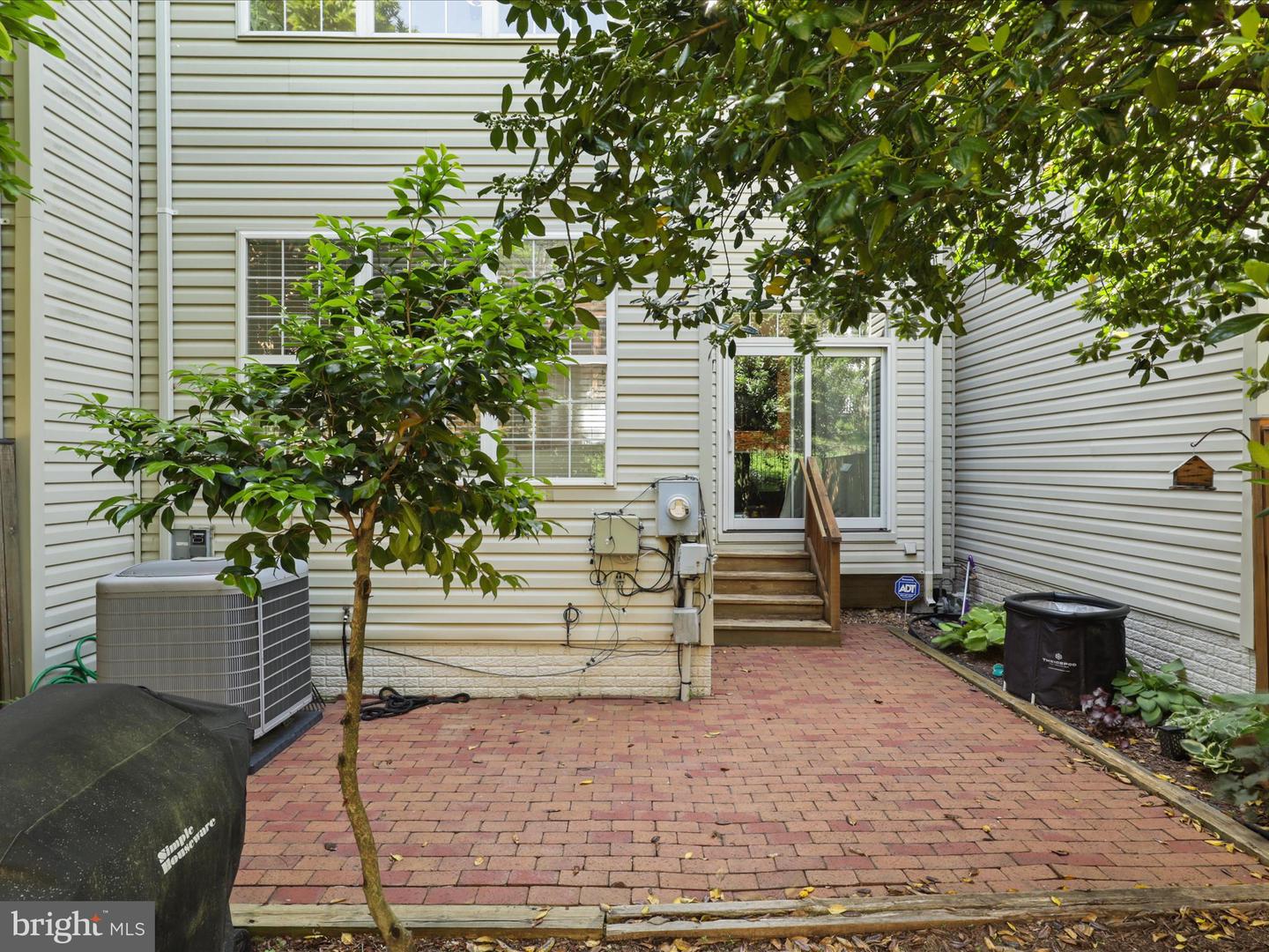 5267 MORNING MIST LN, ALEXANDRIA, Virginia 22312, 3 Bedrooms Bedrooms, ,2 BathroomsBathrooms,Residential,For sale,5267 MORNING MIST LN,VAFX2231072 MLS # VAFX2231072