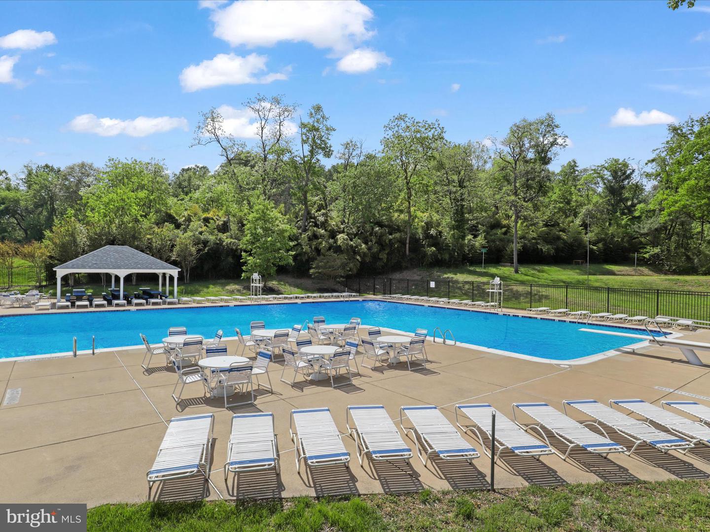 5267 MORNING MIST LN, ALEXANDRIA, Virginia 22312, 3 Bedrooms Bedrooms, ,2 BathroomsBathrooms,Residential,For sale,5267 MORNING MIST LN,VAFX2231072 MLS # VAFX2231072