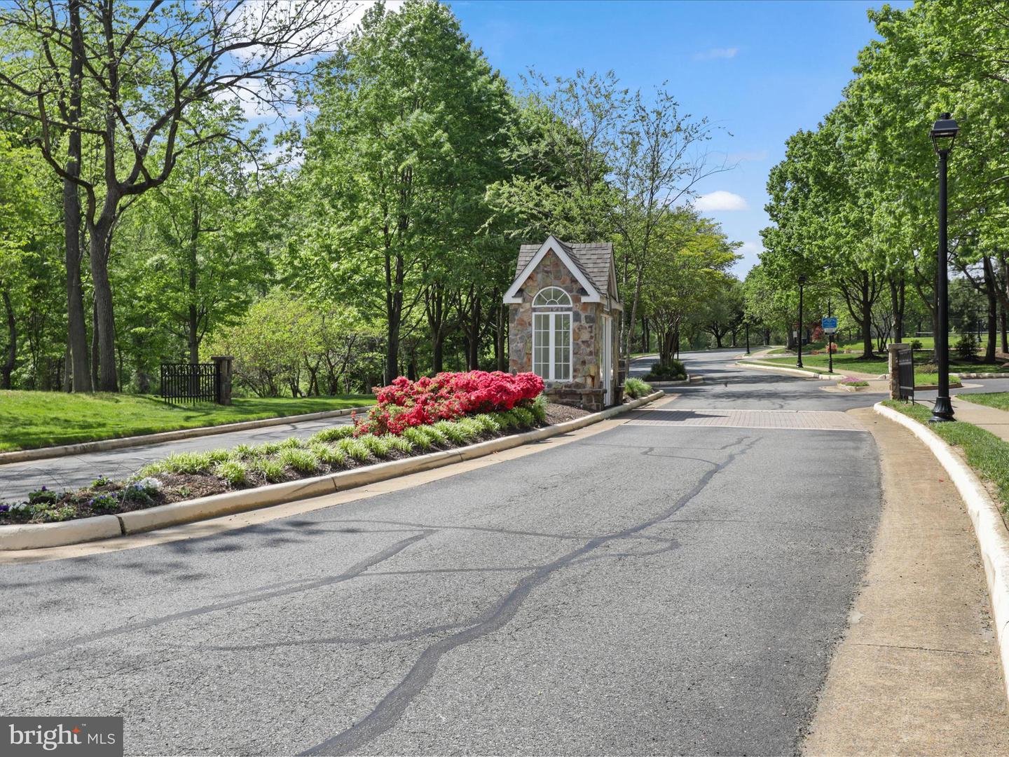 5267 MORNING MIST LN, ALEXANDRIA, Virginia 22312, 3 Bedrooms Bedrooms, ,2 BathroomsBathrooms,Residential,For sale,5267 MORNING MIST LN,VAFX2231072 MLS # VAFX2231072