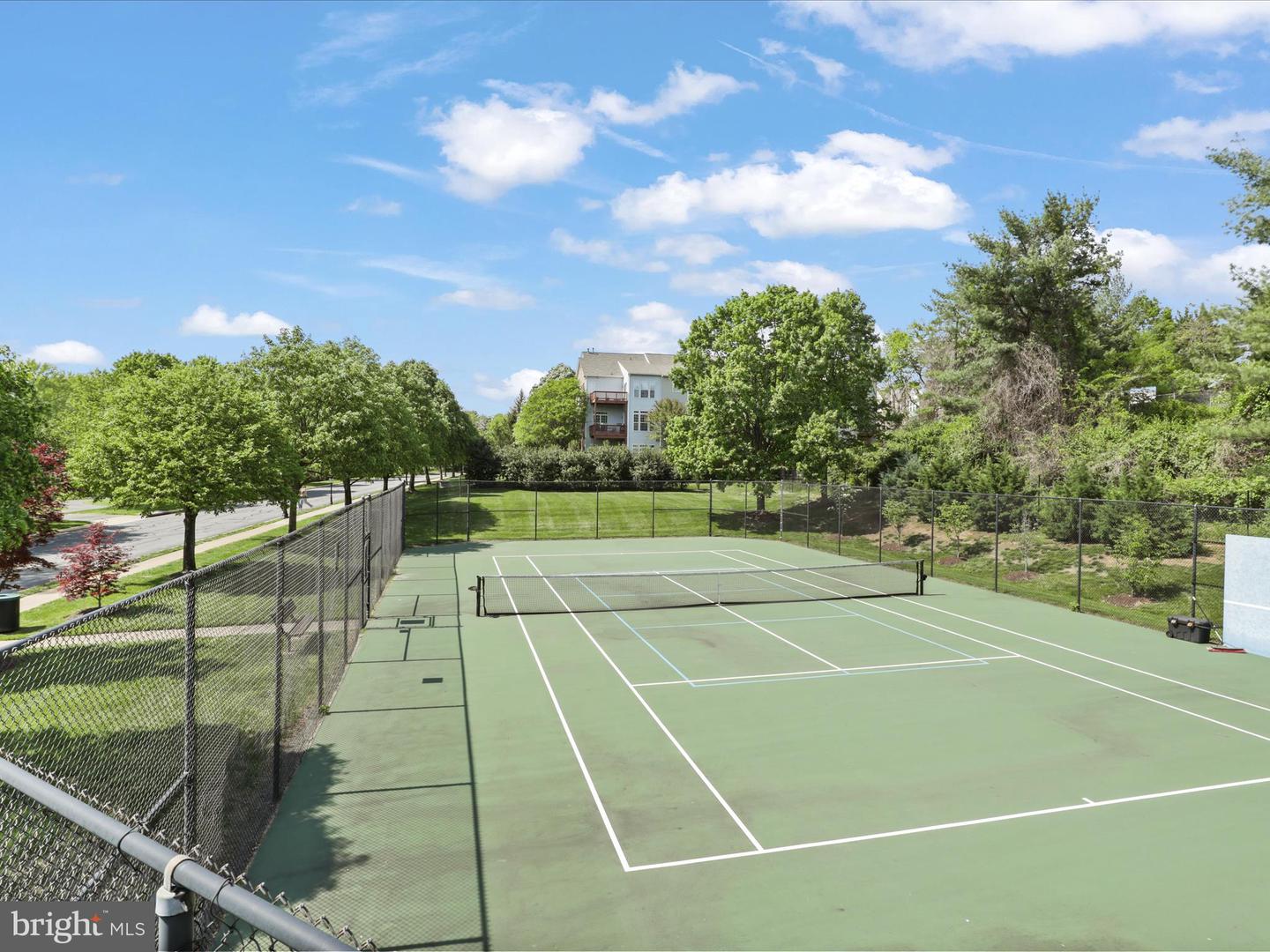 5267 MORNING MIST LN, ALEXANDRIA, Virginia 22312, 3 Bedrooms Bedrooms, ,2 BathroomsBathrooms,Residential,For sale,5267 MORNING MIST LN,VAFX2231072 MLS # VAFX2231072
