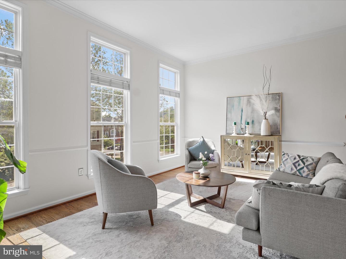 5267 MORNING MIST LN, ALEXANDRIA, Virginia 22312, 3 Bedrooms Bedrooms, ,2 BathroomsBathrooms,Residential,For sale,5267 MORNING MIST LN,VAFX2231072 MLS # VAFX2231072