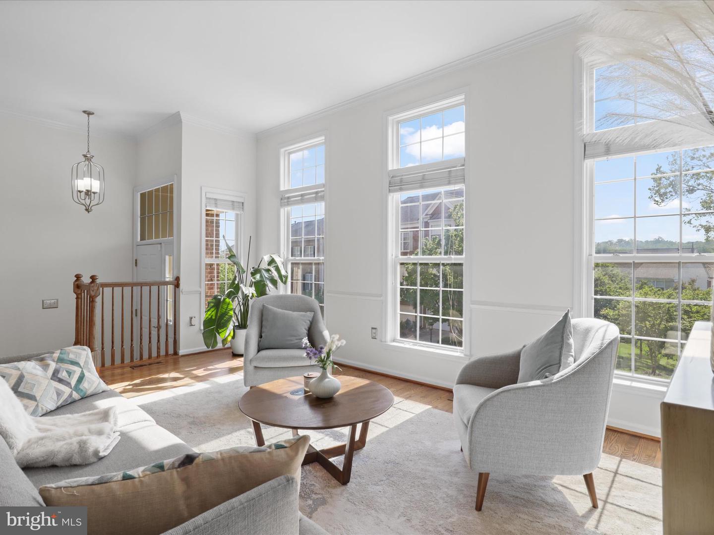 5267 MORNING MIST LN, ALEXANDRIA, Virginia 22312, 3 Bedrooms Bedrooms, ,2 BathroomsBathrooms,Residential,For sale,5267 MORNING MIST LN,VAFX2231072 MLS # VAFX2231072