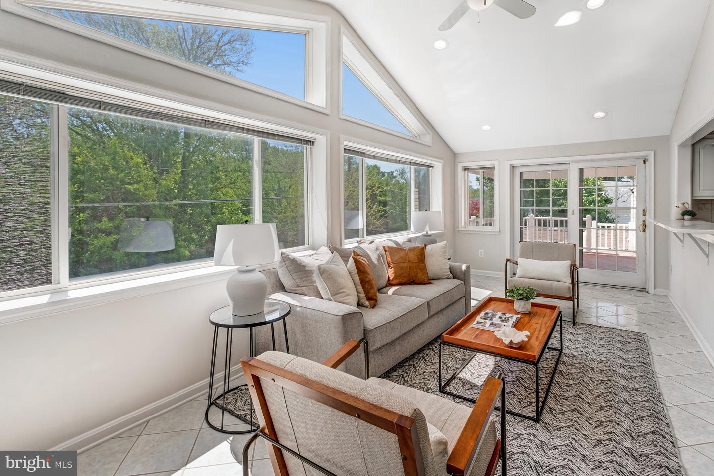 4023 MIDDLE RIDGE DR, FAIRFAX, Virginia 22033, 4 Bedrooms Bedrooms, ,3 BathroomsBathrooms,Residential,For sale,4023 MIDDLE RIDGE DR,VAFX2231106 MLS # VAFX2231106