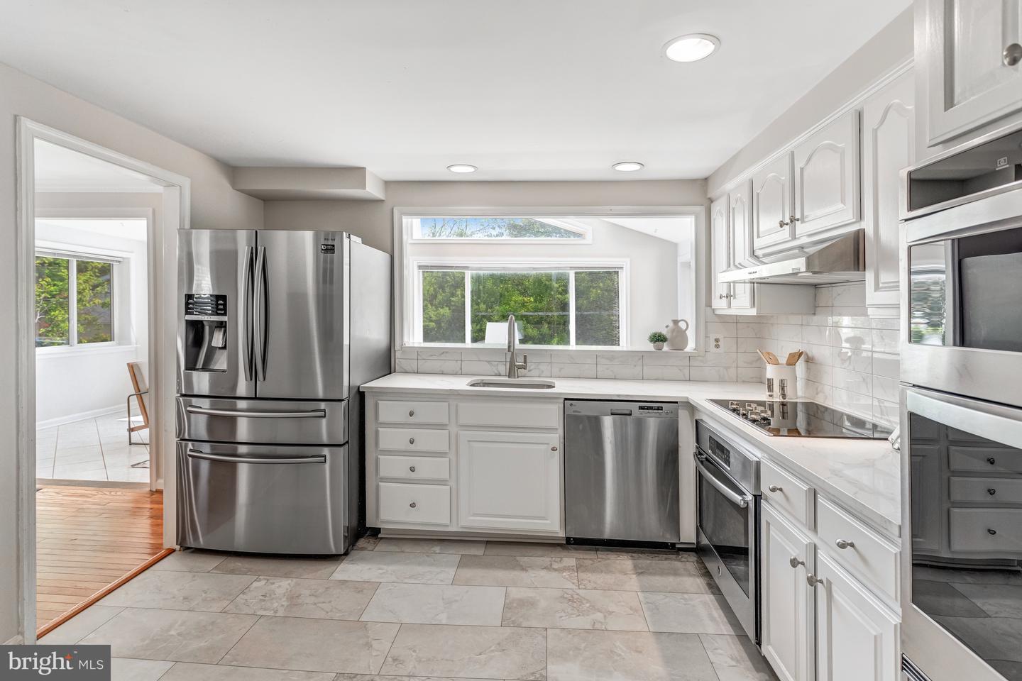 4023 MIDDLE RIDGE DR, FAIRFAX, Virginia 22033, 4 Bedrooms Bedrooms, ,3 BathroomsBathrooms,Residential,For sale,4023 MIDDLE RIDGE DR,VAFX2231106 MLS # VAFX2231106