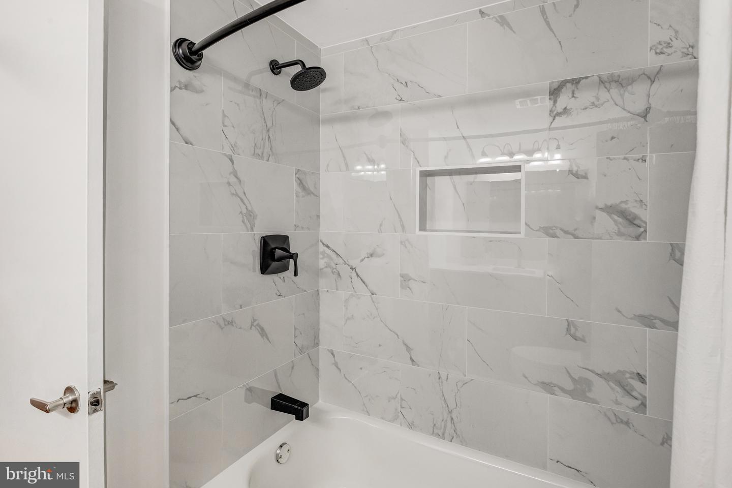 4023 MIDDLE RIDGE DR, FAIRFAX, Virginia 22033, 4 Bedrooms Bedrooms, ,3 BathroomsBathrooms,Residential,For sale,4023 MIDDLE RIDGE DR,VAFX2231106 MLS # VAFX2231106