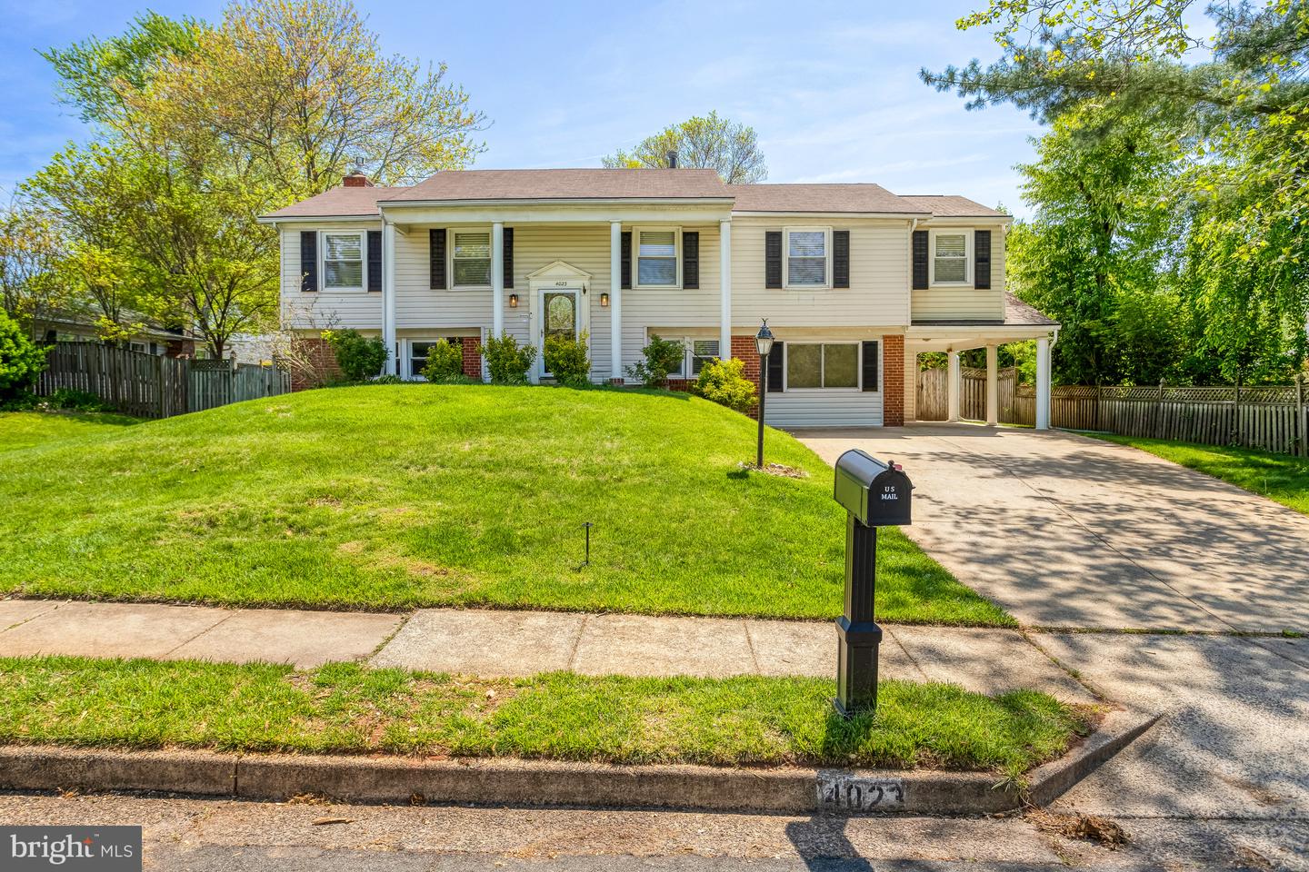 4023 MIDDLE RIDGE DR, FAIRFAX, Virginia 22033, 4 Bedrooms Bedrooms, ,3 BathroomsBathrooms,Residential,For sale,4023 MIDDLE RIDGE DR,VAFX2231106 MLS # VAFX2231106