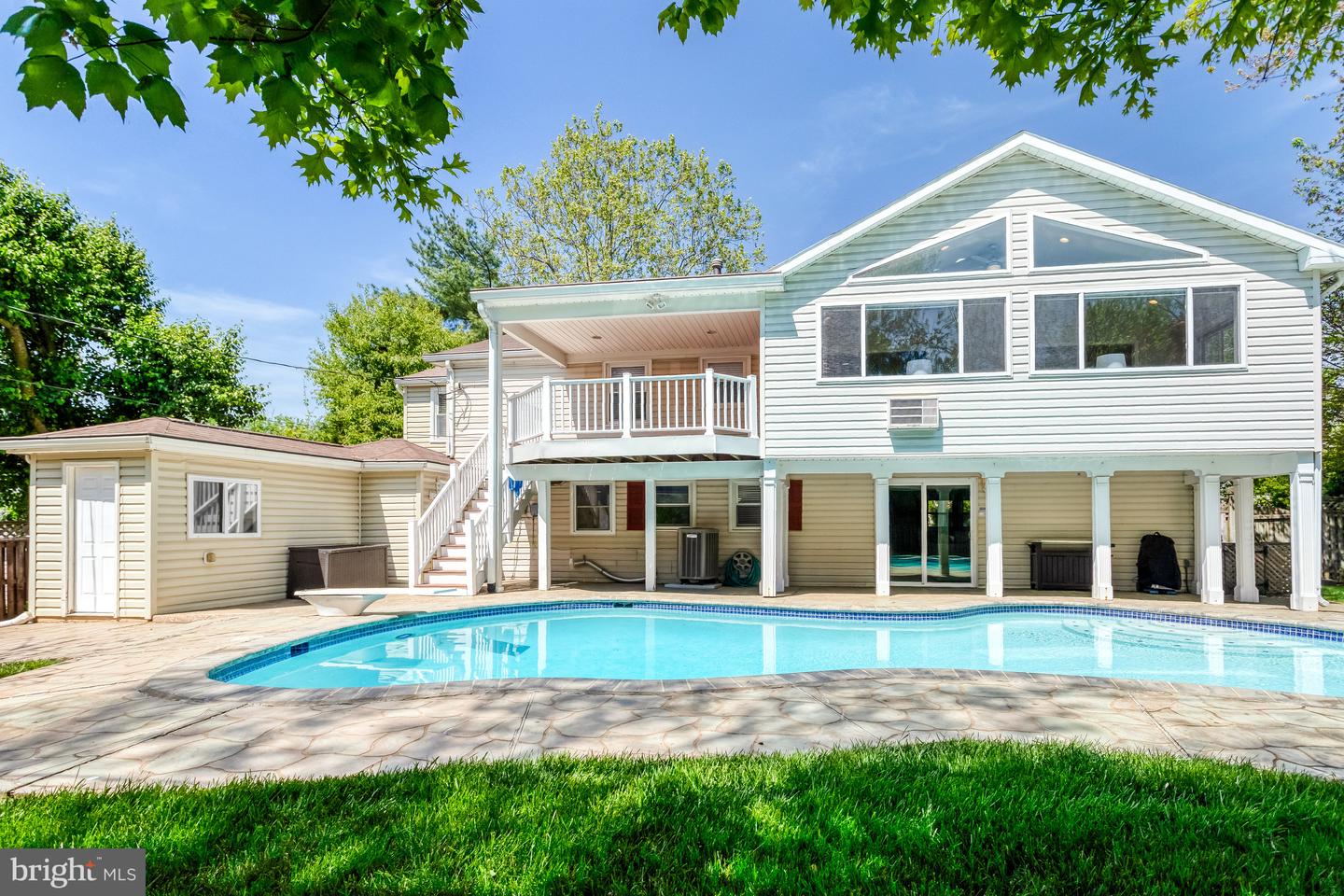 4023 MIDDLE RIDGE DR, FAIRFAX, Virginia 22033, 4 Bedrooms Bedrooms, ,3 BathroomsBathrooms,Residential,For sale,4023 MIDDLE RIDGE DR,VAFX2231106 MLS # VAFX2231106