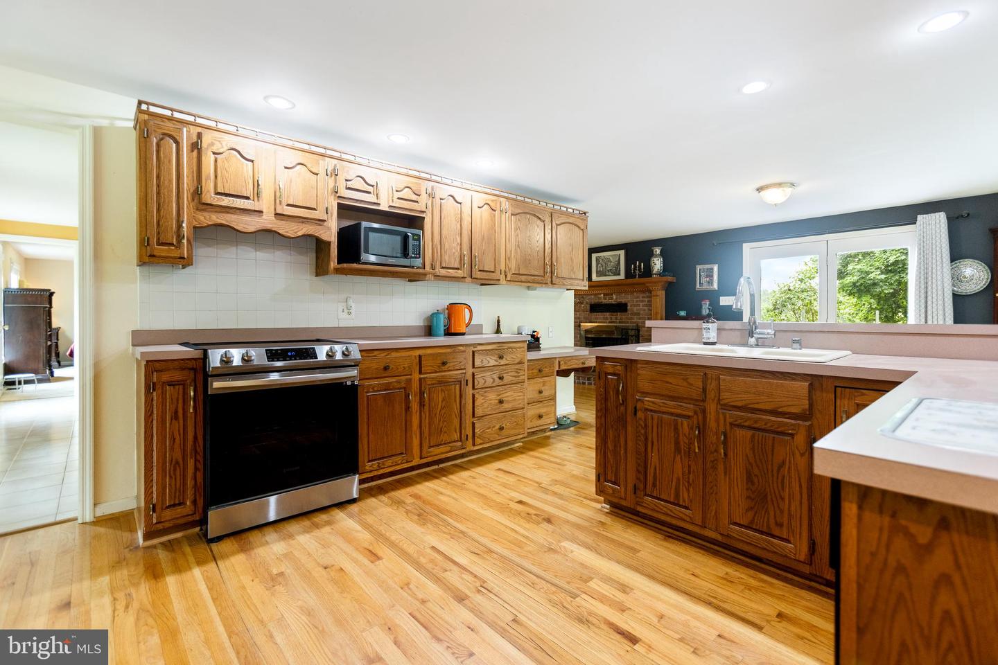 37677 COOKSVILLE RD, PURCELLVILLE, Virginia 20132, 3 Bedrooms Bedrooms, ,3 BathroomsBathrooms,Residential,For sale,37677 COOKSVILLE RD,VALO2092554 MLS # VALO2092554