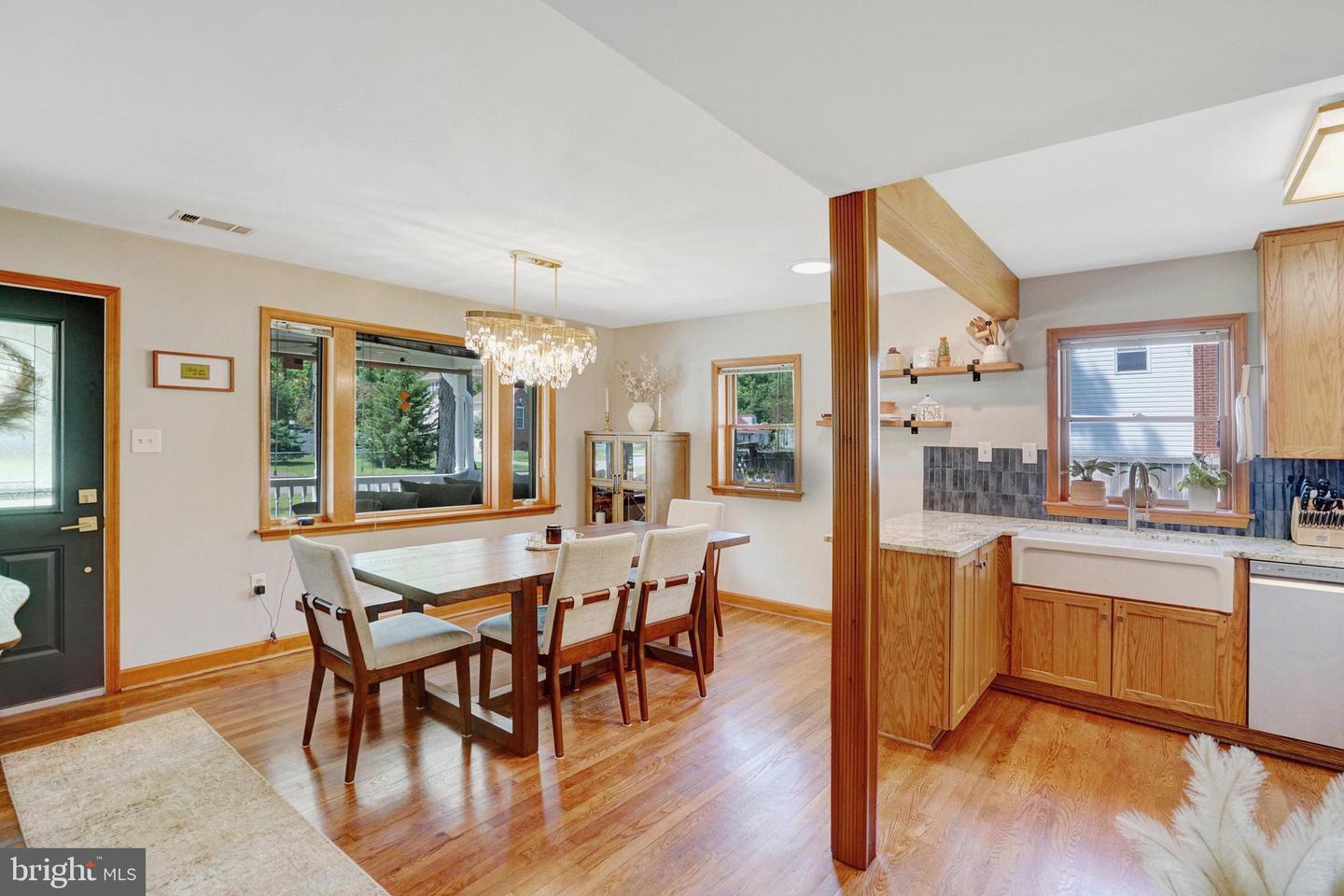 8729 OAK LEAF DR, ALEXANDRIA, Virginia 22309, 4 Bedrooms Bedrooms, ,3 BathroomsBathrooms,Residential,For sale,8729 OAK LEAF DR,VAFX2231248 MLS # VAFX2231248