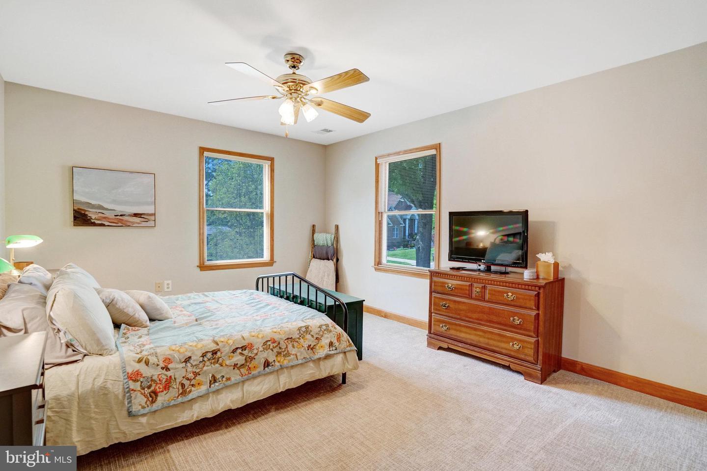 8729 OAK LEAF DR, ALEXANDRIA, Virginia 22309, 4 Bedrooms Bedrooms, ,3 BathroomsBathrooms,Residential,For sale,8729 OAK LEAF DR,VAFX2231248 MLS # VAFX2231248