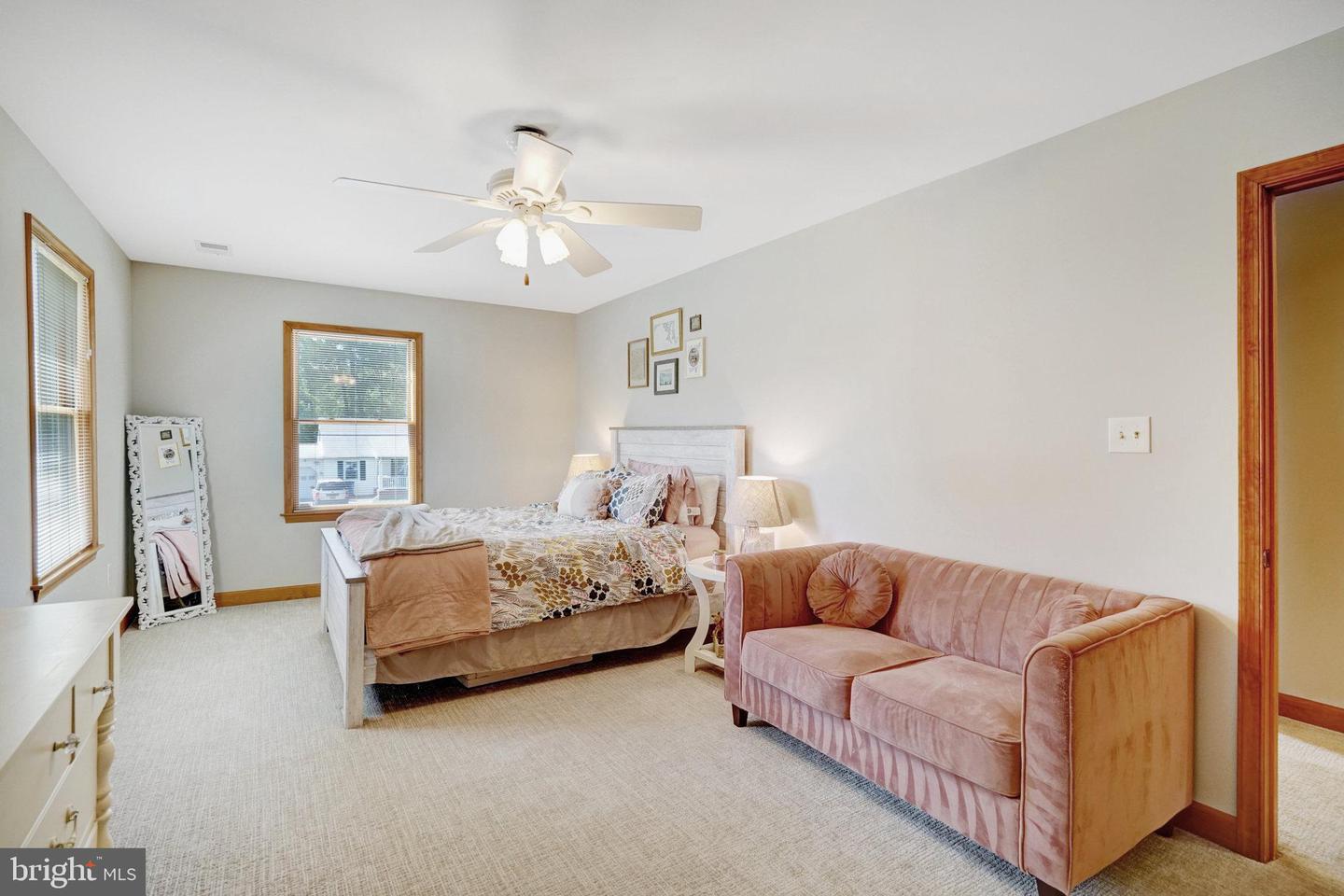 8729 OAK LEAF DR, ALEXANDRIA, Virginia 22309, 4 Bedrooms Bedrooms, ,3 BathroomsBathrooms,Residential,For sale,8729 OAK LEAF DR,VAFX2231248 MLS # VAFX2231248