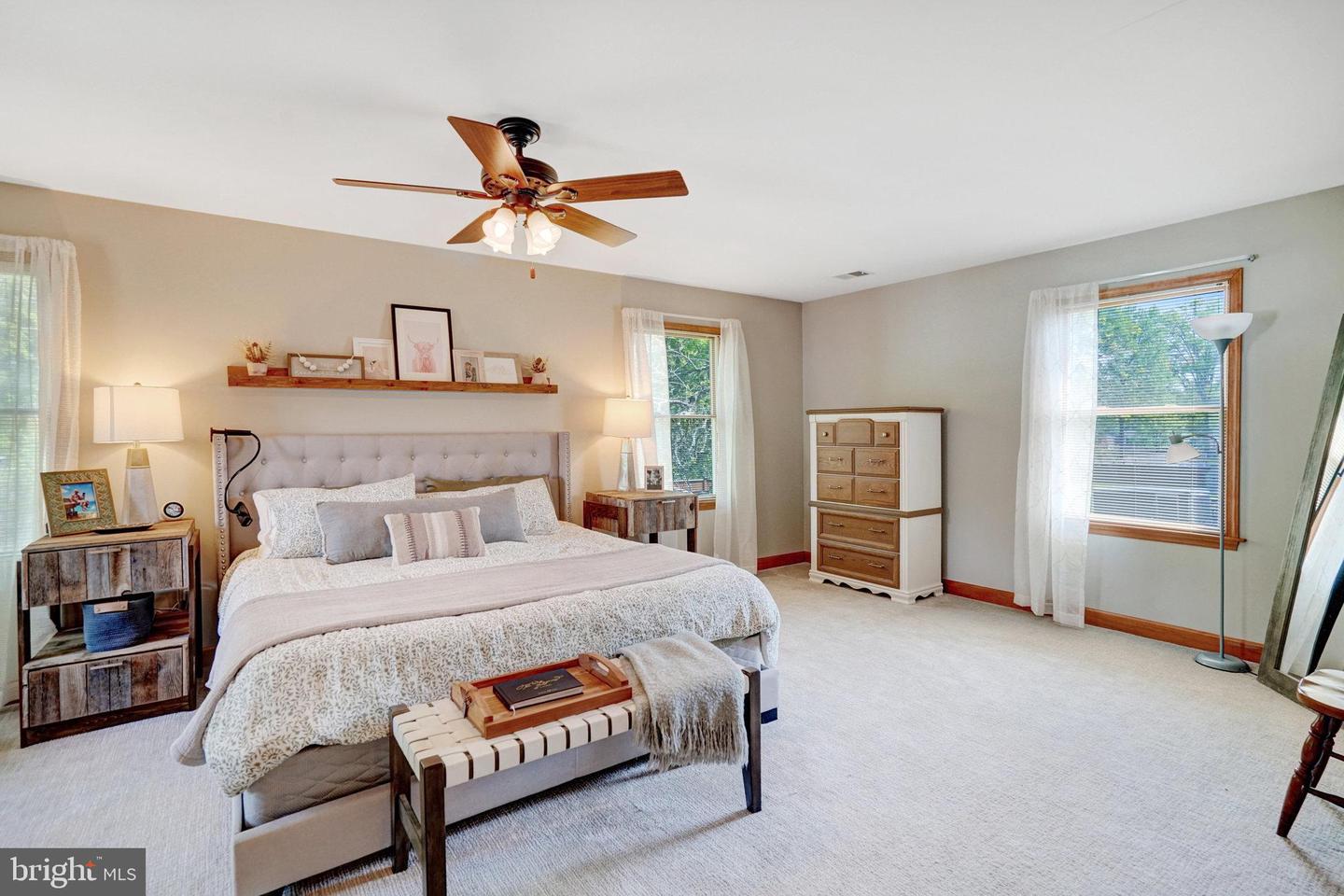 8729 OAK LEAF DR, ALEXANDRIA, Virginia 22309, 4 Bedrooms Bedrooms, ,3 BathroomsBathrooms,Residential,For sale,8729 OAK LEAF DR,VAFX2231248 MLS # VAFX2231248